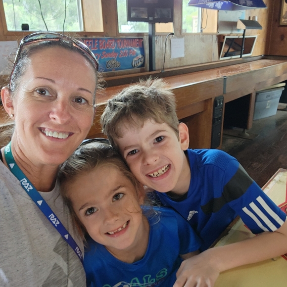 LIVE SHOWS AV VUORI LULU ADIDAS NIKE ...PLEASE LIKE TO KNOW WHEN I GO LIVE - Picture 11 of 11